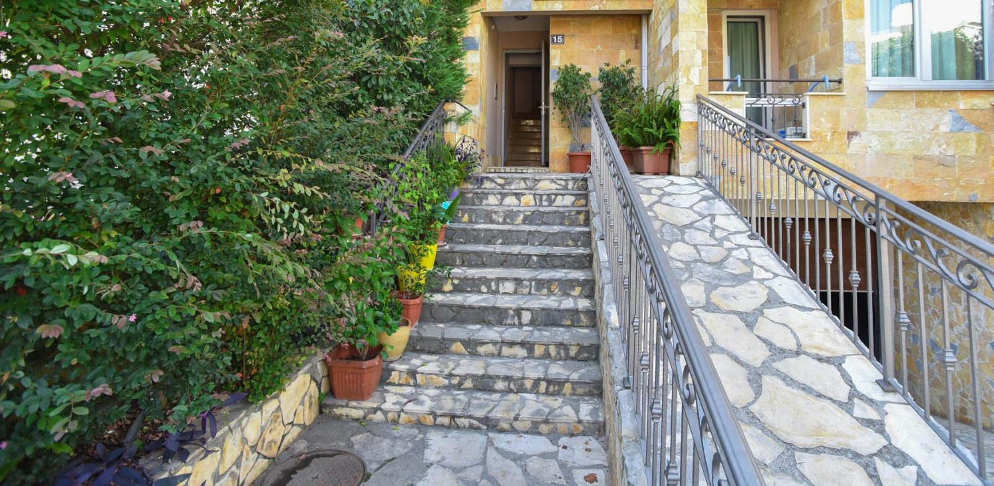Apartment Golden Lavender Budva Buitenkant foto